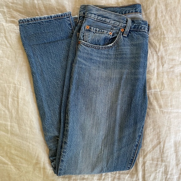 Levi’s 501 Straight Leg Women’s Jeans - Picture 2 of 7